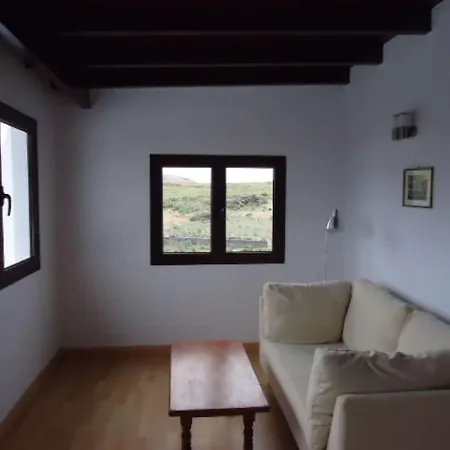 Sleeps 8 Wifi Villa Tahiche