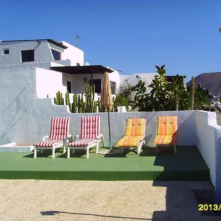 Villa Sleeps 8 Wifi