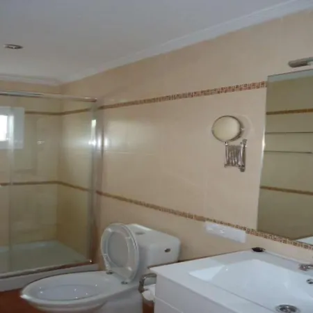 Villa Sleeps 8 Wifi Tahiche