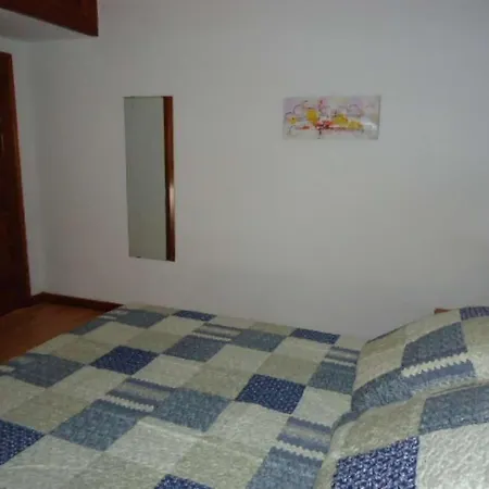 Sleeps 8 Wifi Villa